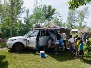 Land Rover Discovery Mobile Malaria Project 2019 года 